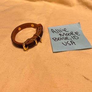 Louis Vuitton collar